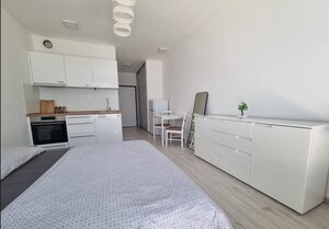 Slnečnice - 1 izbový byt na ulici Zuzany Chalupovej v Bratislave — foto 1
