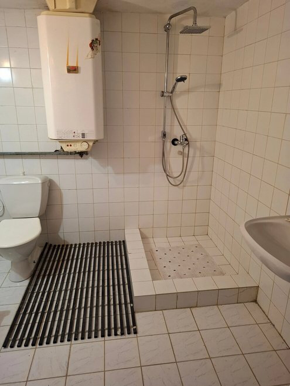PREDAJ - Záhradná chata na Devínskej ceste — foto 3