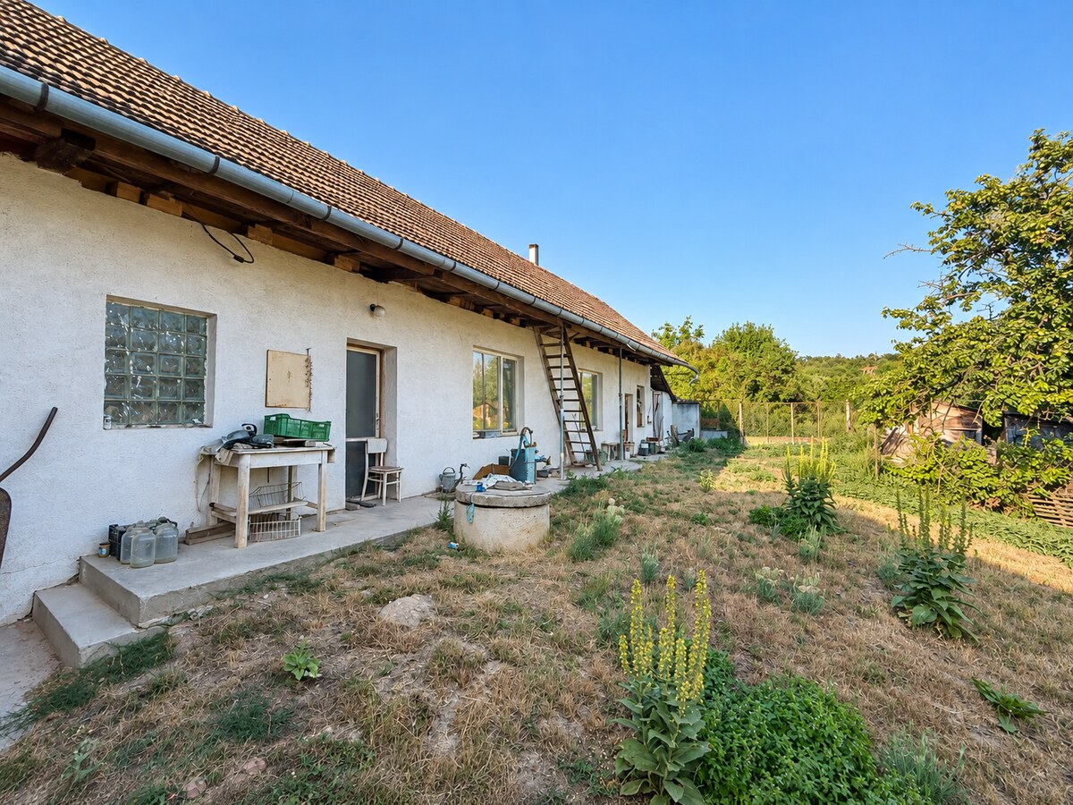 RODINNÝ DOM S ROZĽAHLÝM POZEMKOM 2 951 m² A PRÍSTAVBOU | BAB — foto 4