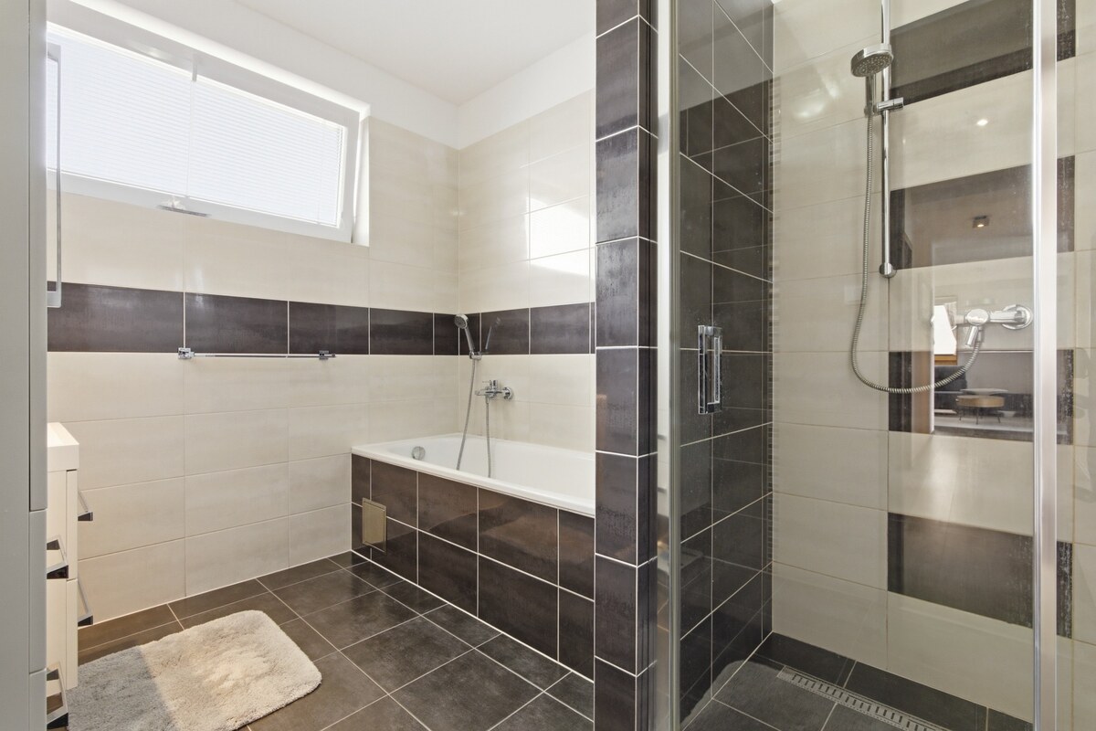 GRAVITAS | Zariadený 3,5 izbový byt/50m2 terasa/2 parkovacie miesta — foto 16