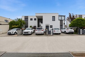 GRAVITAS | Zariadený 3 izb.byt, 229 m2 záhrada- 2 parkovacie miesta — foto 25