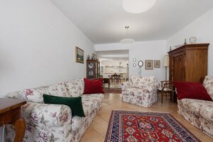 GRAVITAS I REZERVOVANÝ Radový RD v starej časti Rače na Alstrovej — foto 3