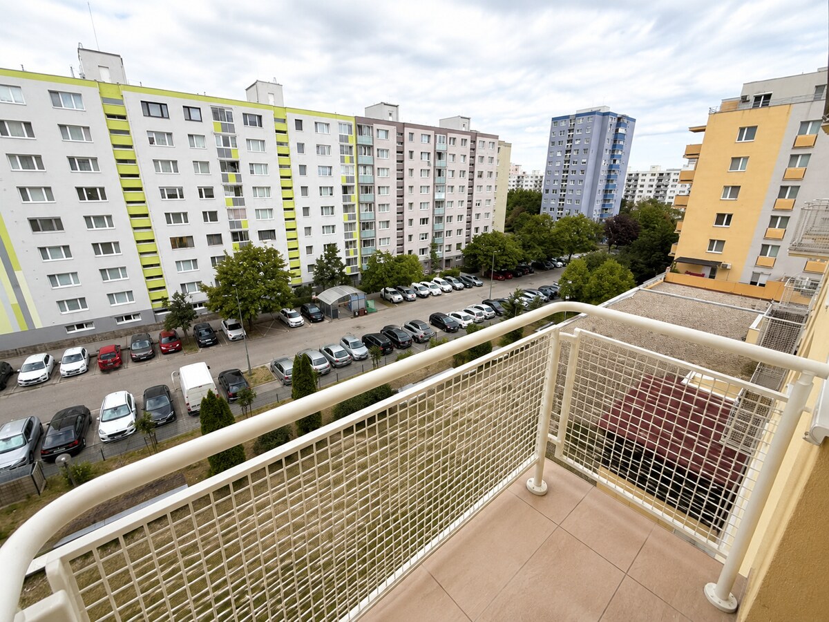 3-izbový byt s terasou a garážou na prenájom – Devínska Nová Ves — foto 4