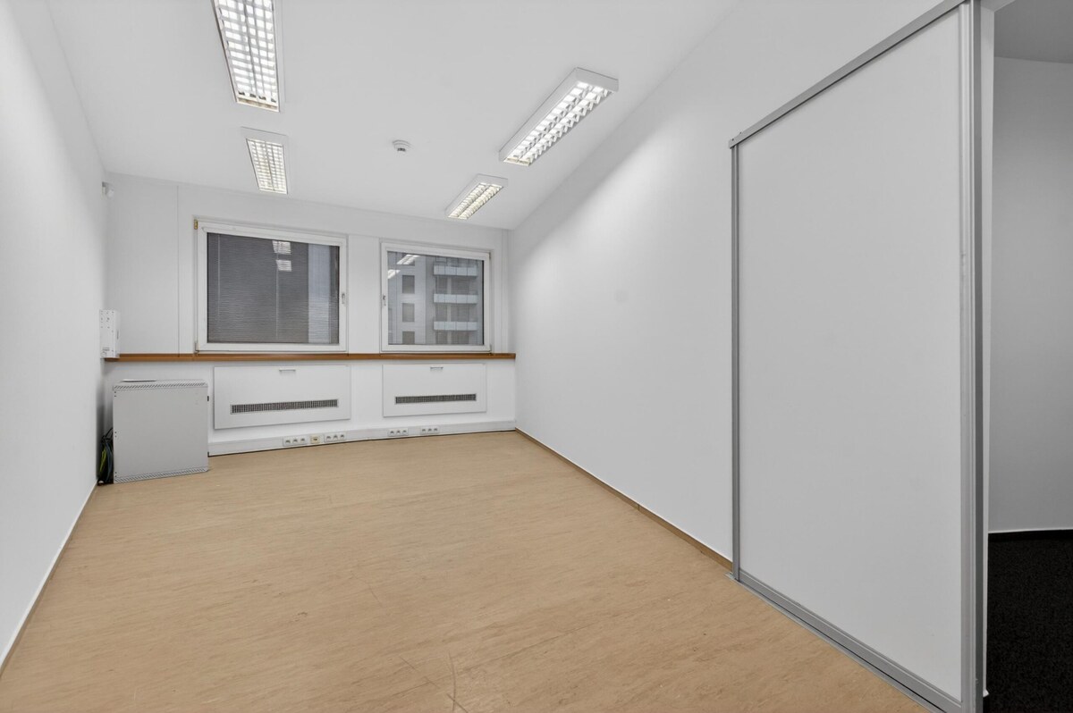 GRAVITAS | Kancelárie od 20m2 na PRENÁJOM | TOP biznis lokalita — foto 10