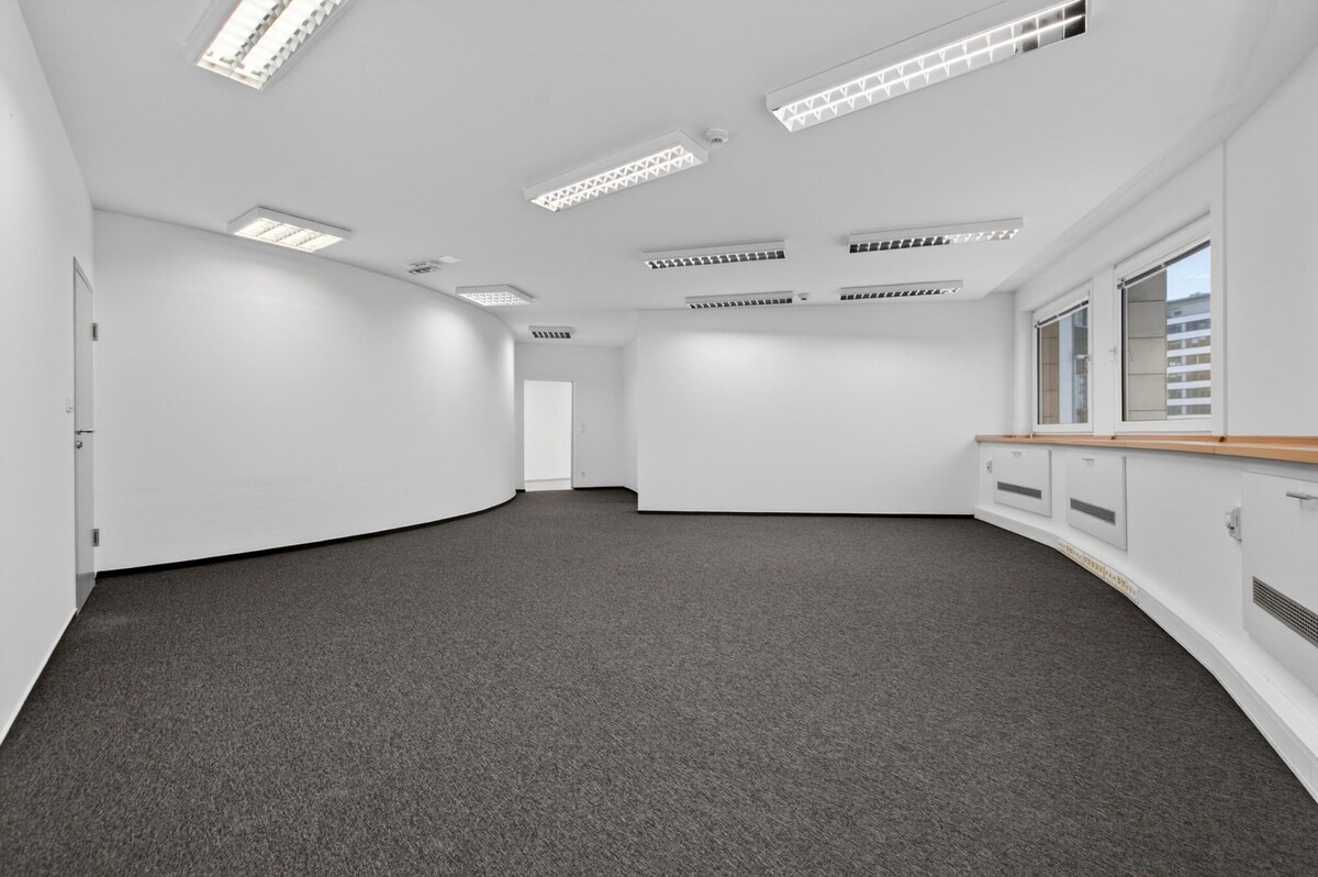 GRAVITAS | Kancelárie od 20m2 na PRENÁJOM | TOP biznis lokalita — foto 6