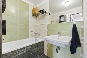 GRAVITAS | Zariadený 2-izbový byt s loggiou na Kadnárovej ulici — foto 14