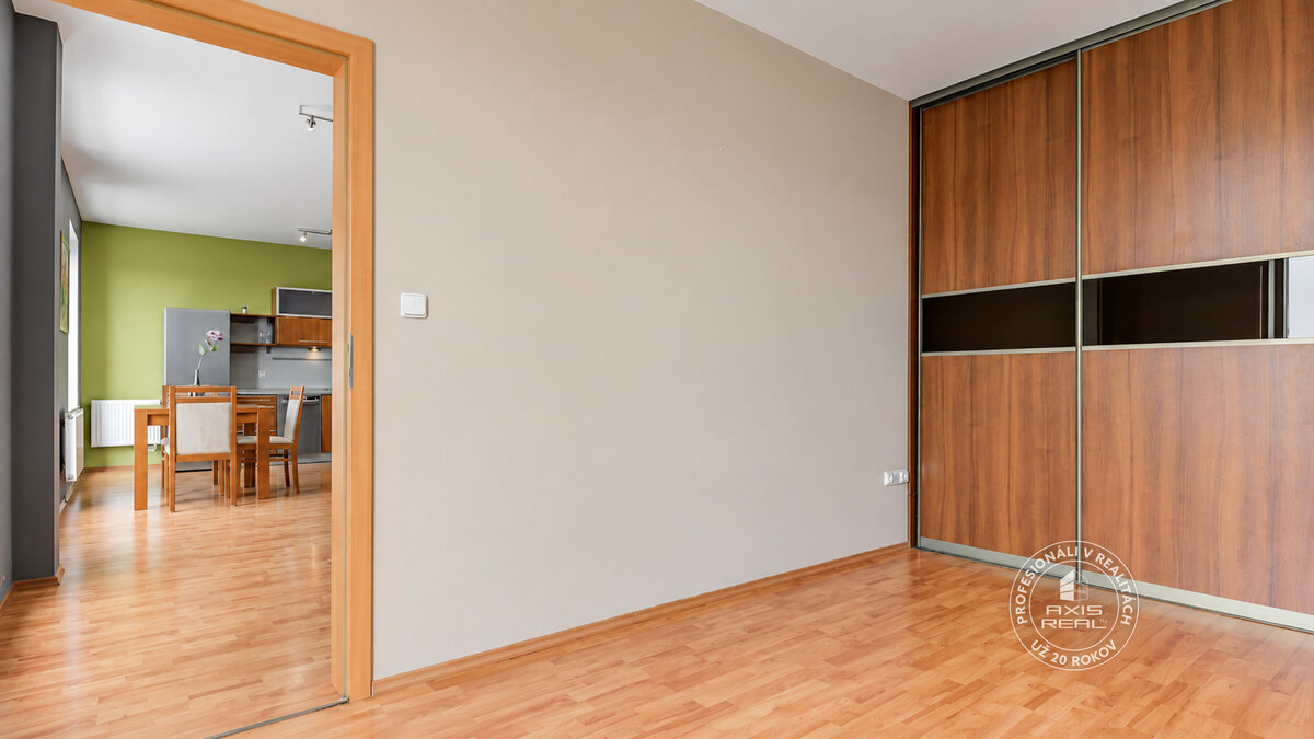 AXIS REAL |  Priestranný 4-izbový byt s TERASOU a GARÁŽOVÝM MIESTOM — foto 25