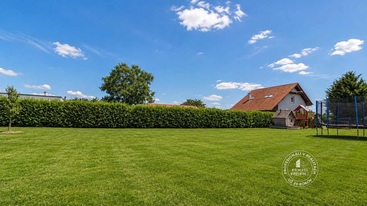 AXIS REAL | 1463 m2, priestranný stavebný pozemok Alžbetin Dvor — foto 2