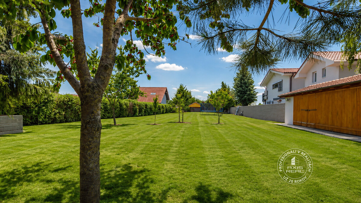 AXIS REAL | 1463 m2, priestranný stavebný pozemok Alžbetin Dvor — foto 4