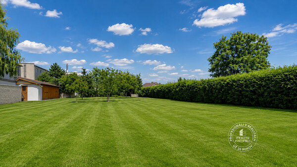 AXIS REAL | 1463 m2, priestranný stavebný pozemok Alžbetin Dvor
