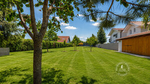 AXIS REAL | 1463 m2, priestranný stavebný pozemok Alžbetin Dvor — foto 4