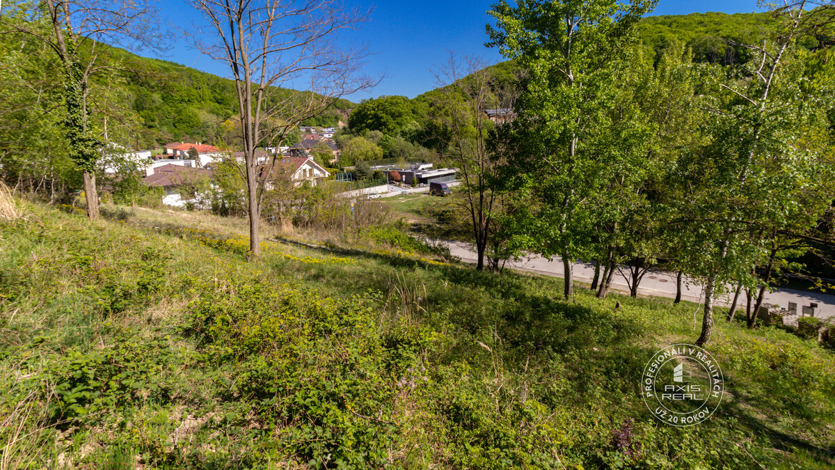 AXIS REAL | Pekný stavebný pozemok (859 m2) v Marianke — foto 5