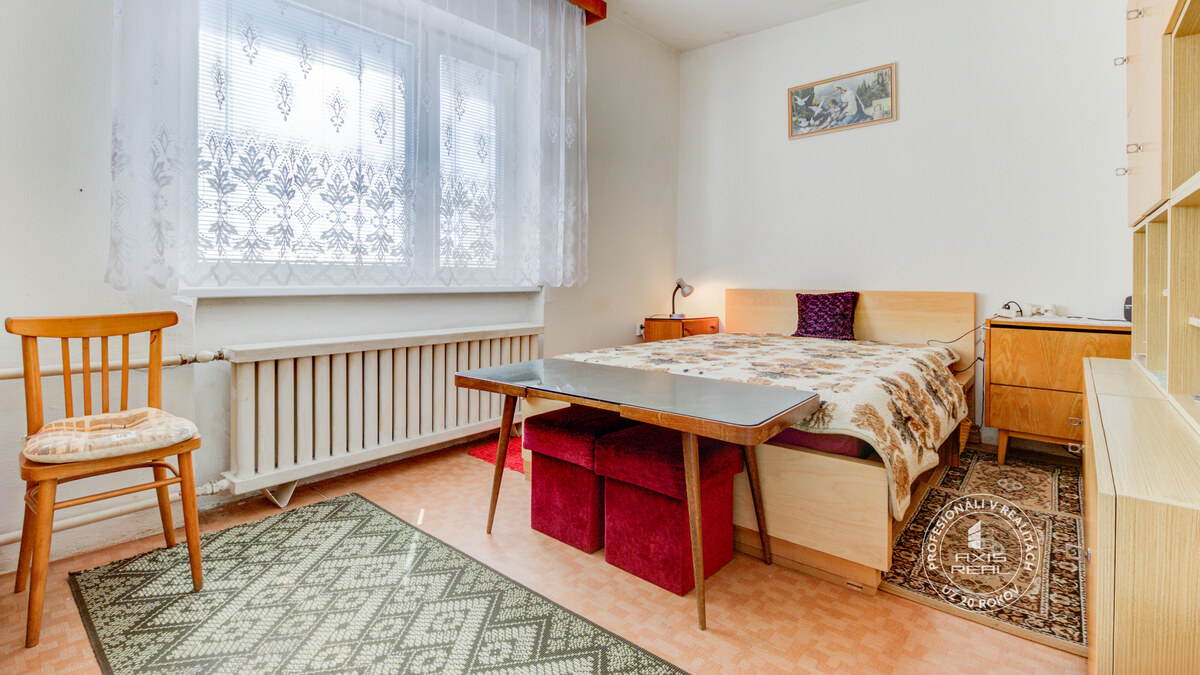 AXIS REAL | 5-izbový TEHLOVÝ dom s GARÁŽOU v pôvodnom stave, Jelka — foto 7