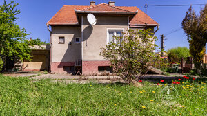 AXIS REAL | 5-izbový TEHLOVÝ dom s GARÁŽOU v pôvodnom stave, Jelka — foto 2