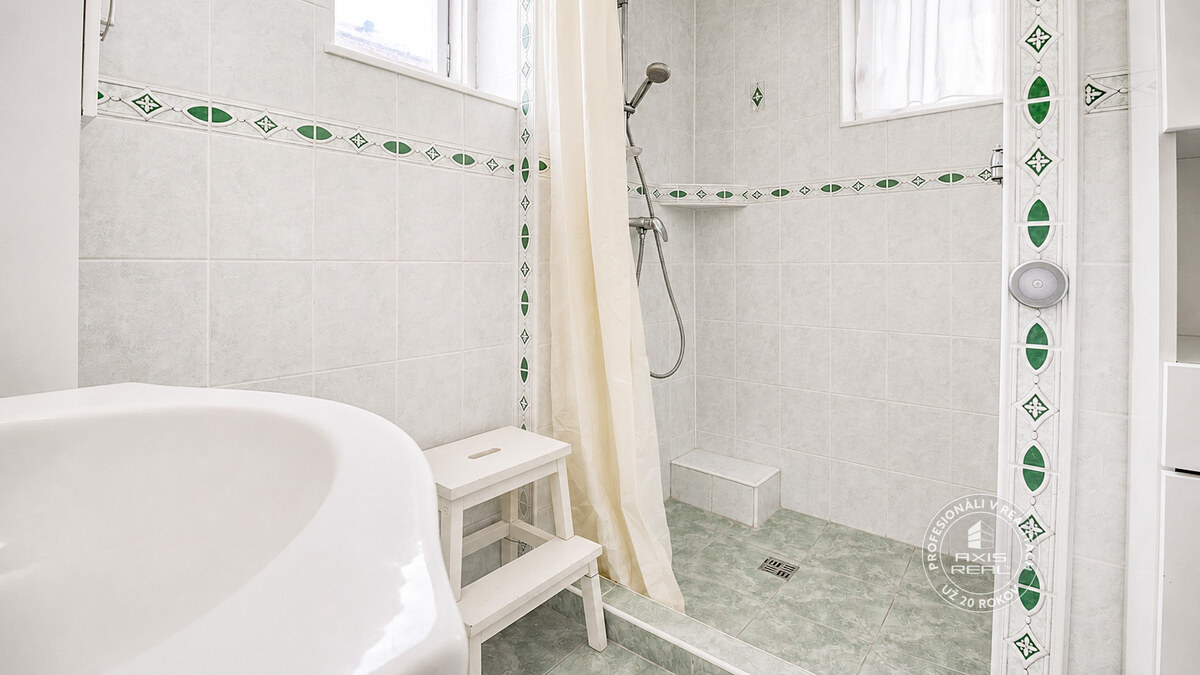 AXIS REAL | 5-izb. rodinný dom so záhradou, 605 m2, LOZORNO, Potočná — foto 24