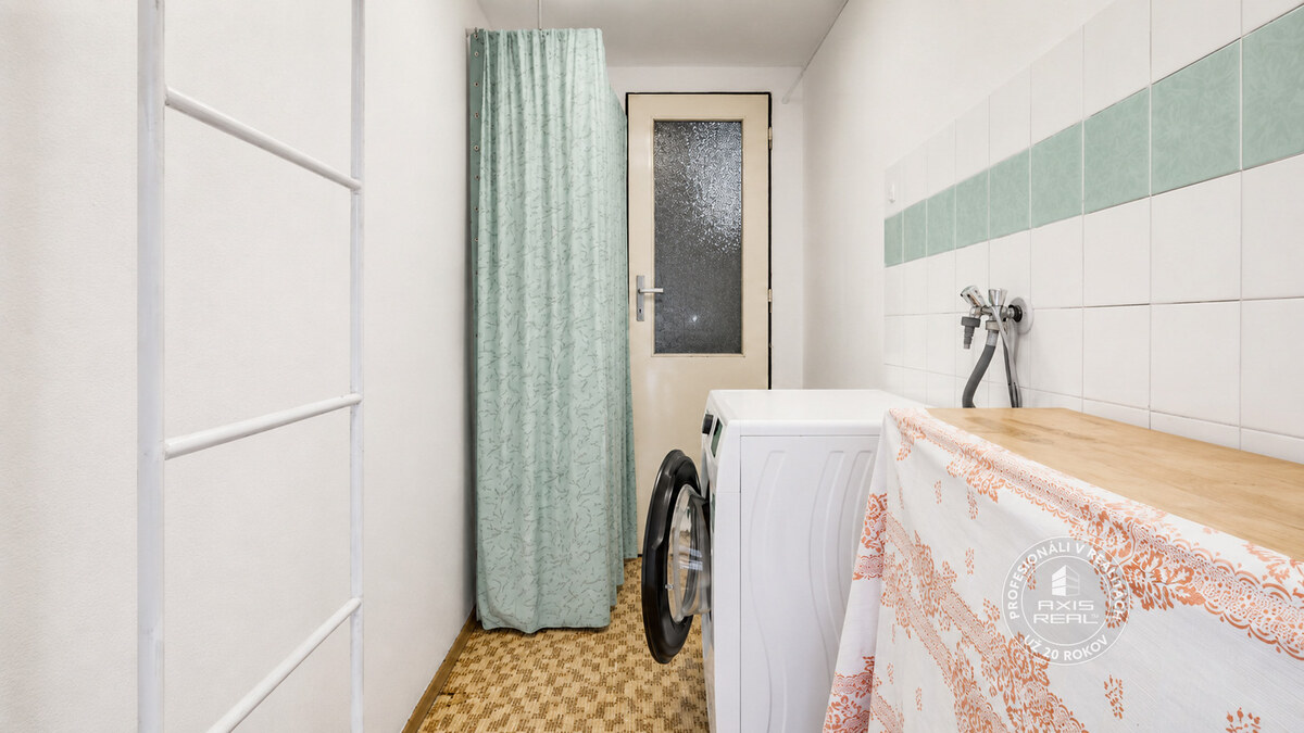 AXIS REAL | 5-izb. rodinný dom so záhradou, 605 m2, LOZORNO, Potočná — foto 26