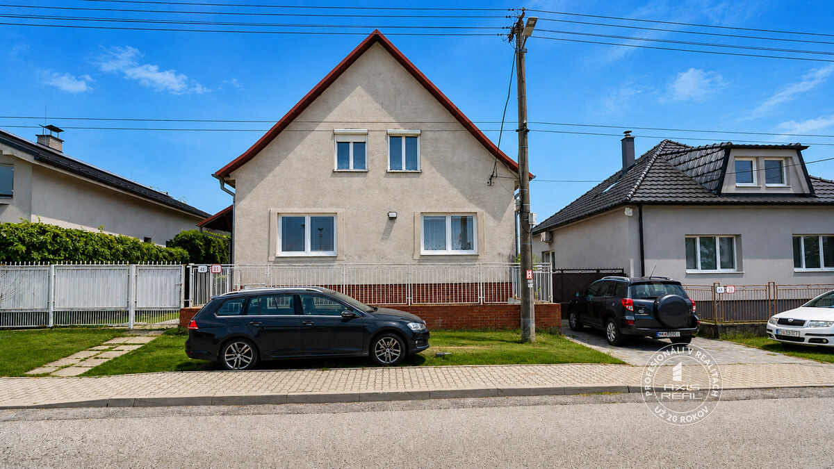 AXIS REAL | 5-izb. rodinný dom so záhradou, 605 m2, LOZORNO, Potočná — foto 31