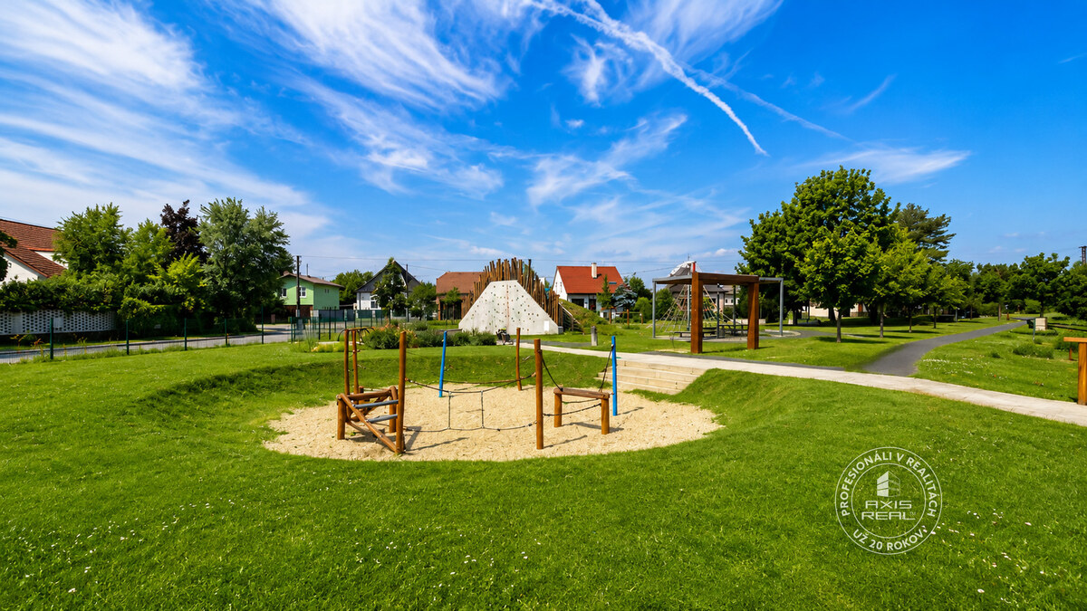 AXIS REAL | 5-izb. rodinný dom so záhradou, 605 m2, LOZORNO, Potočná — foto 35