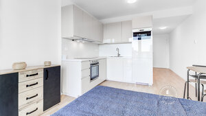 AXIS REAL | Novostavba GUTHAUS slnečný zariadený 1-izb. byt, balkón — foto 4