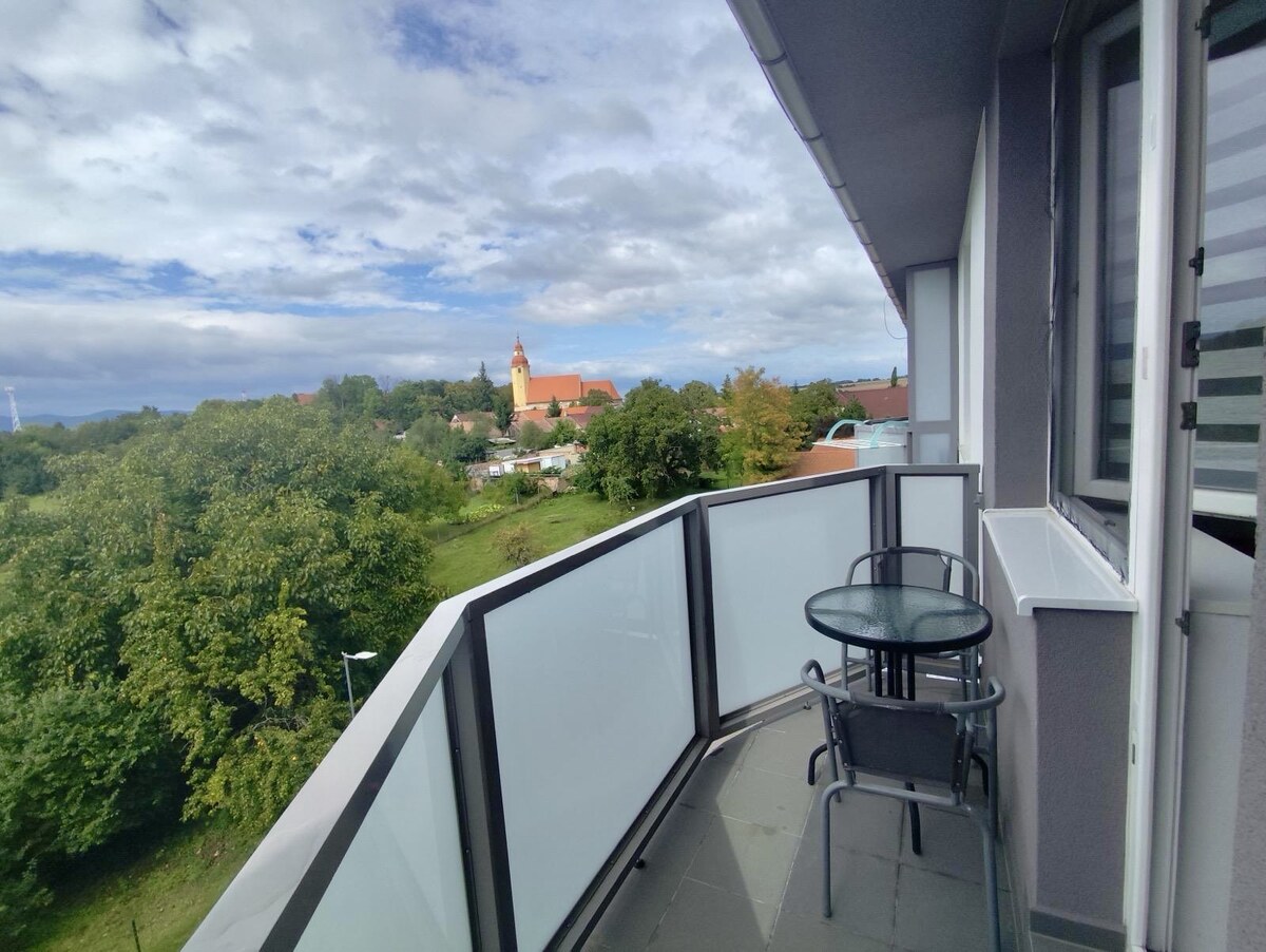 DOHODA MOŽNÁ! 1,5i byt s balkónom pripravený na okamžité bývanie — foto 6