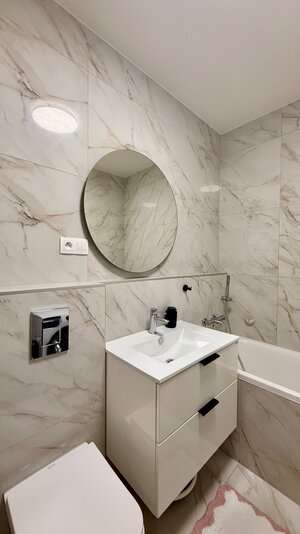 REZERVOVANÉ Moderný 1i byt s balkónom — foto 7