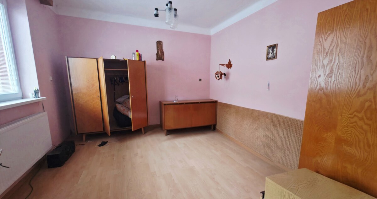 4i podpivničený  RD s garážou a studňou Križovany — foto 10