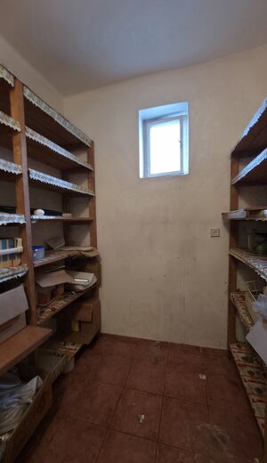 4i podpivničený  RD s garážou a studňou Križovany — foto 6