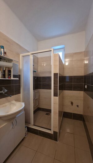 4i podpivničený  RD s garážou a studňou Križovany — foto 7