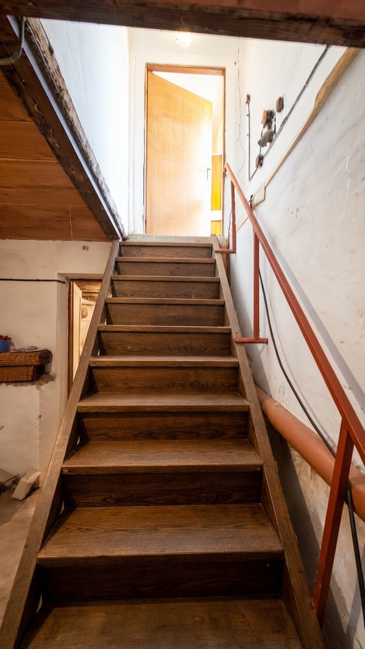 Slnečný 5i dom s veľkou záhradou a tichou lokalitou - ideálne bývanie — foto 10