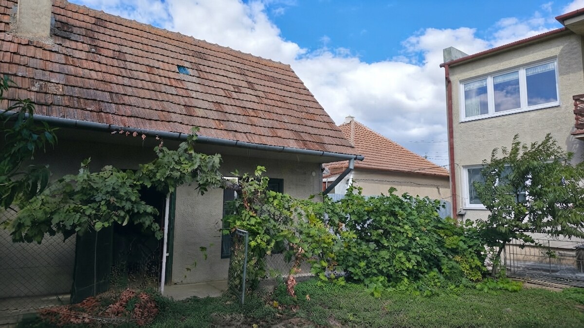 Slnečný 5i dom s veľkou záhradou a tichou lokalitou - ideálne bývanie — foto 17
