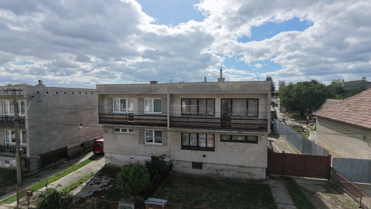 Slnečný 5i dom s veľkou záhradou a tichou lokalitou - ideálne bývanie — foto 20