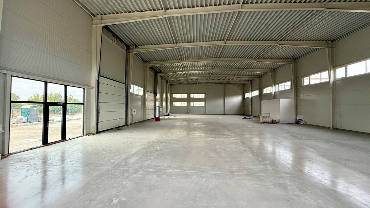 Prenájom showroom,  administratíva, výrobno - skladová hala, Trnava — foto 6