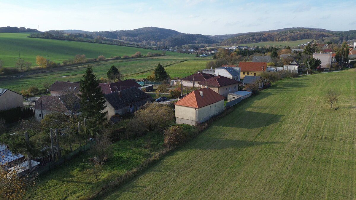 Exkluzívne RD na Dobrej Vode: pozemok 878 m², zateplenie, nová strecha — foto 6
