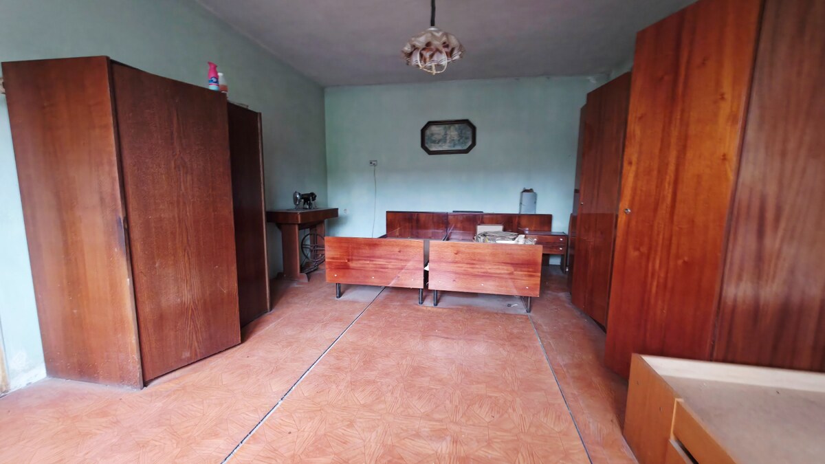 Exkluzívne RD na Dobrej Vode: pozemok 878 m², zateplenie, nová strecha — foto 9