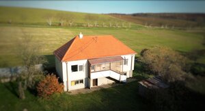 Exkluzívne RD na Dobrej Vode: pozemok 878 m², zateplenie, nová strecha — foto 2