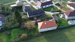 Exkluzívne RD na Dobrej Vode: pozemok 878 m², zateplenie, nová strecha — foto 4