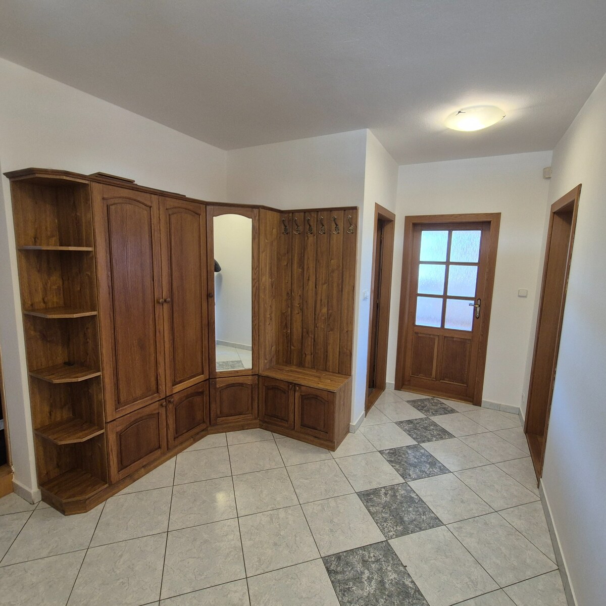 REZERVOVANÉ - TIMA Real ponúka na predaj veľký 6 i rodinný dom — foto 10