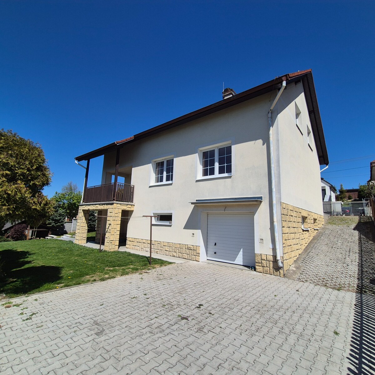 REZERVOVANÉ - TIMA Real ponúka na predaj veľký 6 i rodinný dom — foto 2