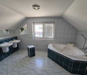 REZERVOVANÉ - TIMA Real ponúka na predaj veľký 6 i rodinný dom — foto 20