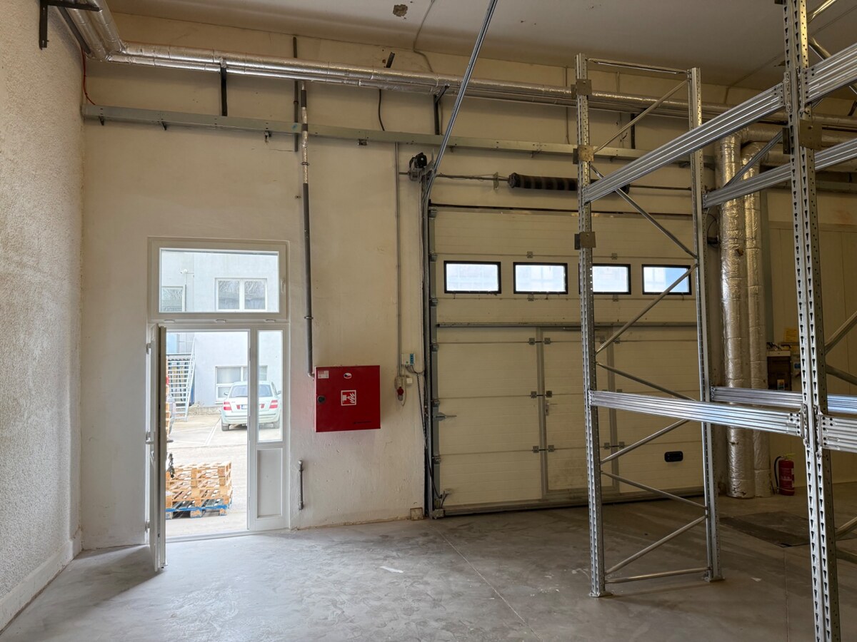 TIMA Real* na prenájom hala/sklad 190m2, Priemyselná ul. Trnava — foto 2