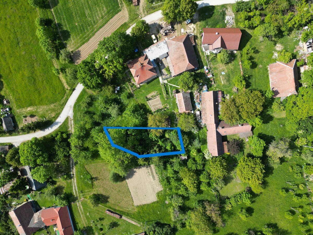 Exkluzívne ponúkame na predaj pozemok v Turej Lúke časť Junasov
