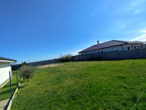 Ideálny slnečný pozemok v Bielom Kostole — foto 2