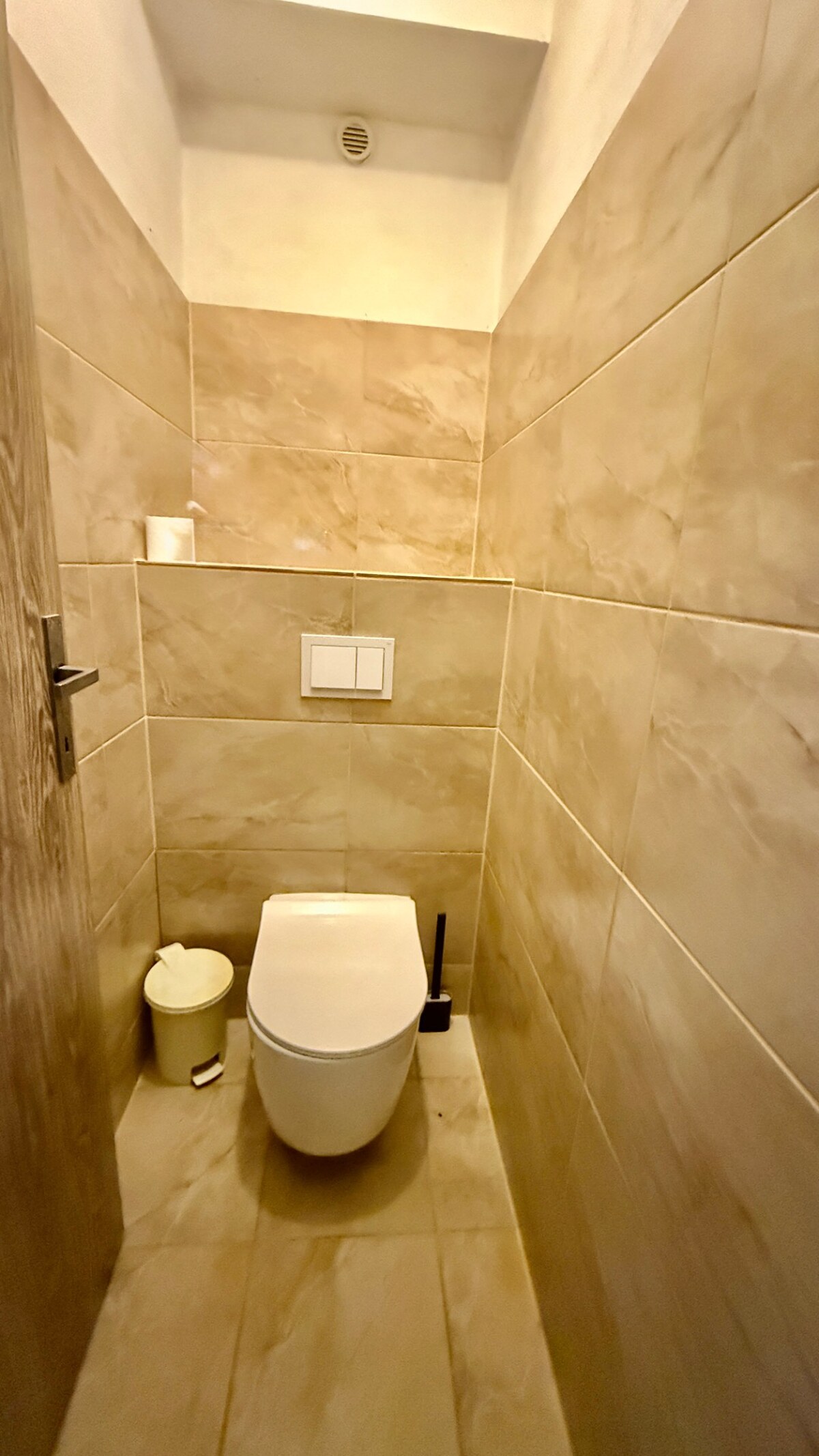 REZERVOVANÉ veľký 5+ izbový rodinný dom, garáž, 11á pozemok, Šelpice — foto 13