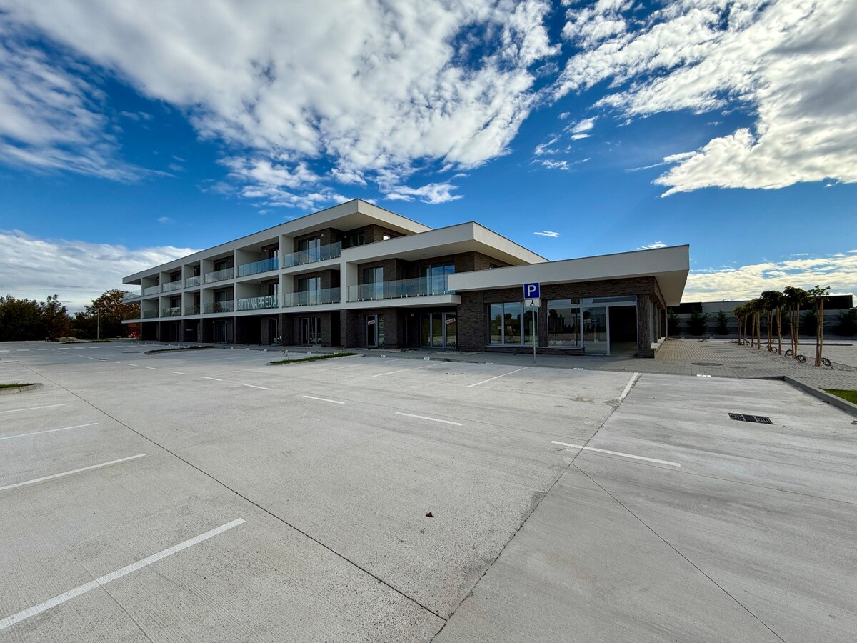 Obchodný priestor 59,04m2, R CENTRUM - Richtárske pole