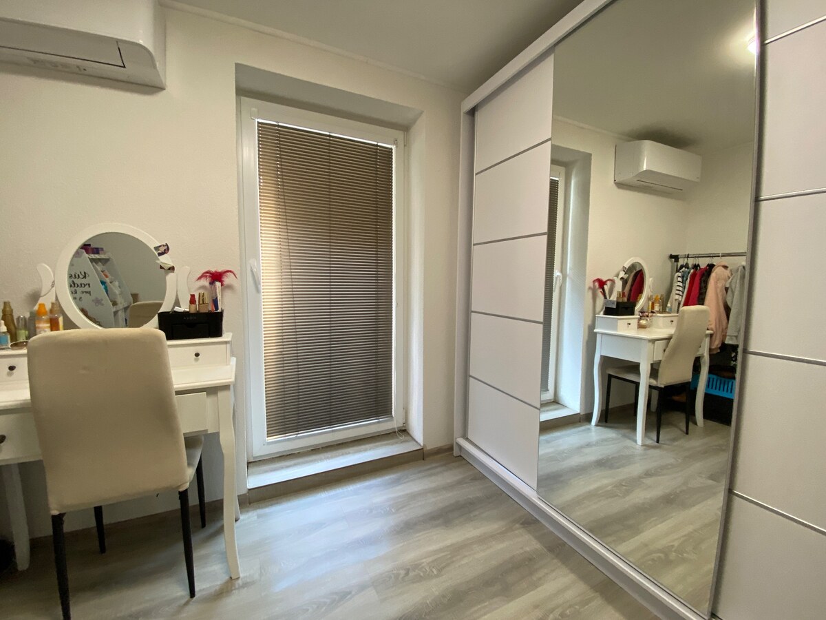 REZERVOVANÉ - EXKLUZÍVNE - Novostavba kompletne zariadeného 3i bytu, — foto 14