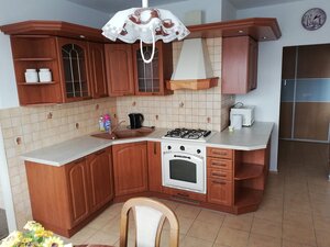 REZERVOVANÉ - Priestranný 4i byt 87m2, čiastočná rekonštrukcia, Cífer — foto 1