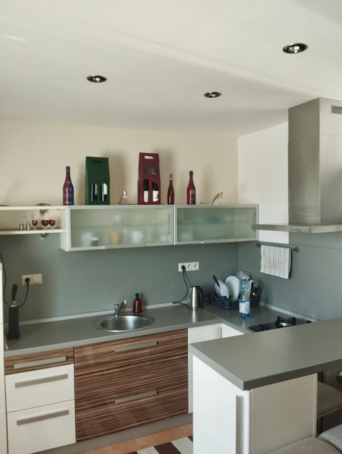 REZERVOVANÉ - kompletne zariadený 1i byt s balkónom, Vlčkovce