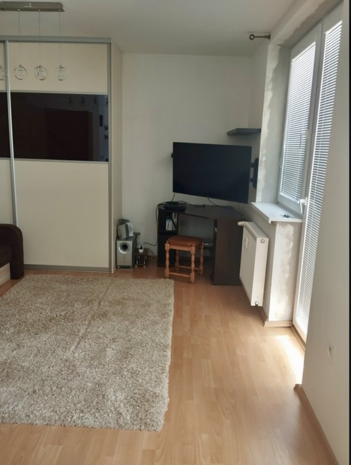 REZERVOVANÉ - kompletne zariadený 1i byt s balkónom, Vlčkovce — foto 4