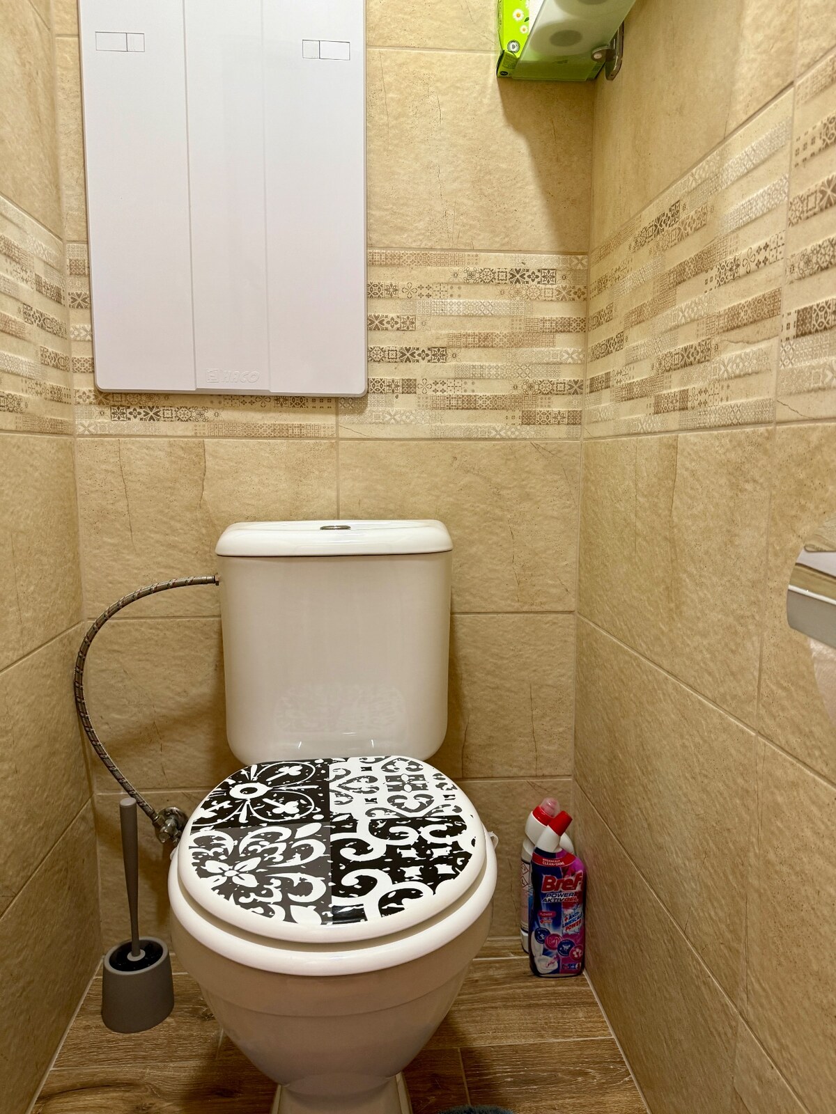 REZERVOVANÉ - EXKLUZÍVNE veľký kompletne zariadený 3i byt, G. Goliána — foto 17
