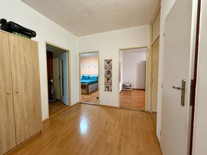 REZERVOVANÉ - EXKLUZÍVNE veľký kompletne zariadený 3i byt, G. Goliána — foto 14